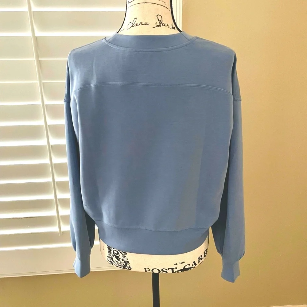 Lululemon Softstreme Perfectly Oversized Cropped Crew - Picture 2 of 6